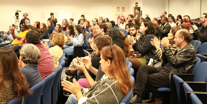 Em ato em defesa do Jornalismo, entidades criticam ataques de Bolsonaro à imprensa